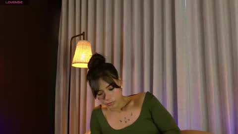 Snapshot of rouse_leon chatting on 10-05-25, 10:29 Rouse leon online show from 10-05-25, 10:29