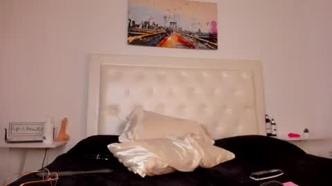 Snapshot of rouse_sexy_hotxx77 chatting on 06-14-26, 04:09 rouse_sexy_hotxx77 online show from 06-14-26, 04:09