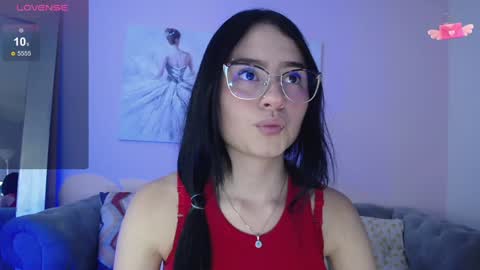 Snapshot of rousee_v chatting on 01-22-25, 12:48 Rousee online show from 01-22-25, 12:48