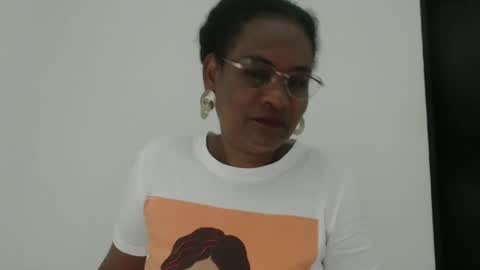 luxa online show from 10-07-25, 11:02