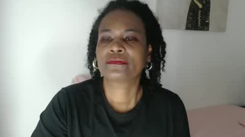 luxa online show from 04-18-26, 01:37