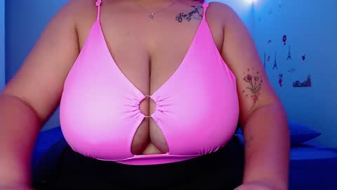 Snapshot of rousrossell_4 chatting on 12-07-24, 12:30 Call me Rous online show from 12-07-24, 12:30