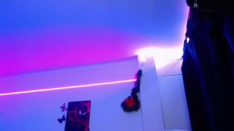 Snapshot of rousrossell_4 chatting on 01-03-25, 12:54 Call me Rous online show from 01-03-25, 12:54