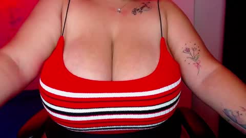 Snapshot of rousrossell_4 chatting on 01-04-25, 02:46 Call me Rous online show from 01-04-25, 02:46