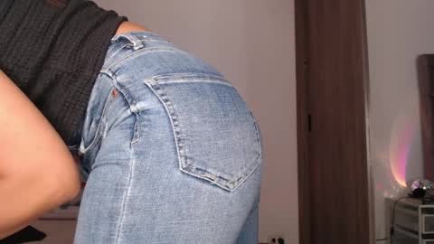 Rouss marie henao  online show from 04-10-26, 09:58