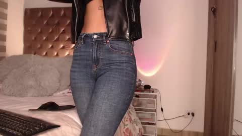 Rouss marie henao  online show from 04-18-26, 10:08