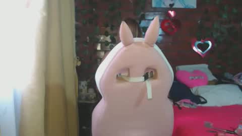 Daniela Ferreira online show from 03-24-26, 11:48