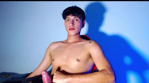 rowanboy23 online show from 12-05-25, 03:15