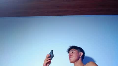 rowanboy23 online show from 03-21-26, 06:29