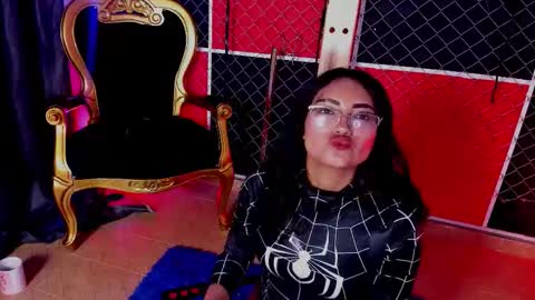 Snapshot of roxana_bdsm chatting on 10-28-25, 03:25 roxana_bdsm online show from 10-28-25, 03:25