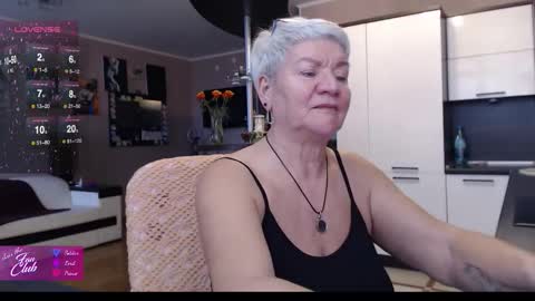 Roxana online show from 10-25-25, 10:23