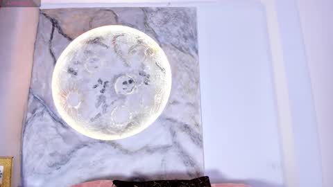 roxanaborns online show from 11-26-25, 01:23