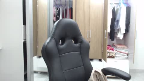 Snapshot of roxanalove7 chatting on 01-18-25, 03:42 Roxana online show from 01-18-25, 03:42