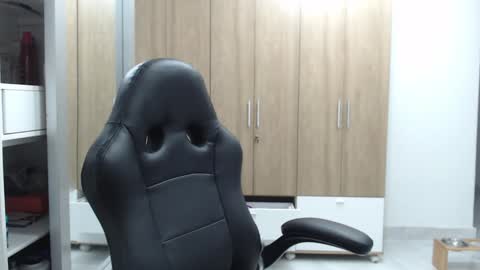 Snapshot of roxanalove7 chatting on 01-31-25, 04:03 Roxana online show from 01-31-25, 04:03