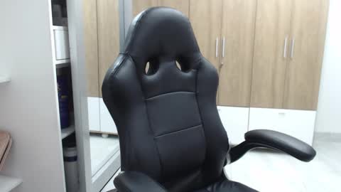 Snapshot of roxanalove7 chatting on 02-16-25, 10:32 Roxana online show from 02-16-25, 10:32