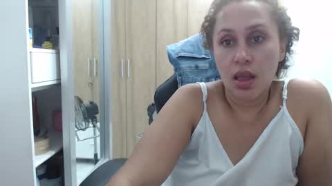 Snapshot of roxanalove7 chatting on 03-10-25, 01:34 Roxana online show from 03-10-25, 01:34