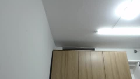 Snapshot of roxanalove7 chatting on 10-30-25, 03:30 Roxana online show from 10-30-25, 03:30