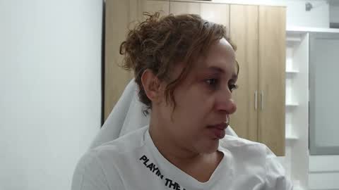 Snapshot of roxanalove7 chatting on 11-25-25, 10:54 Roxana online show from 11-25-25, 10:54