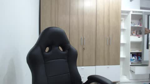 Snapshot of roxanalove7 chatting on 12-05-25, 08:49 Roxana online show from 12-05-25, 08:49