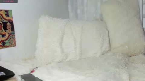 Snapshot of roxanamariahills_ chatting on 07-16-26, 08:53 Rosita online show from 07-16-26, 08:53