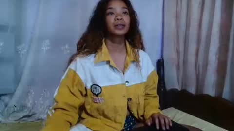 roxanne_98 online show from 01-29-25, 02:51