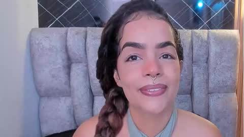 Roxanna online show from 09-30-25, 12:32