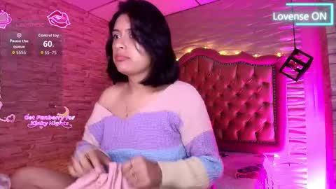 roxanne_han online show from 11-22-25, 11:53