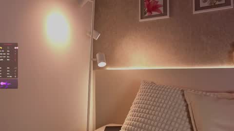 Roxanne Gomez online show from 10-02-25, 12:56