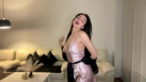 Roxy online show from 04-08-26, 09:37