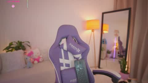  R O X I E  online show from 06-22-26, 06:05