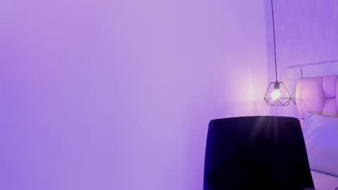 Snapshot of roxie_summers chatting on 02-13-25, 10:54 Roxie online show from 02-13-25, 10:54