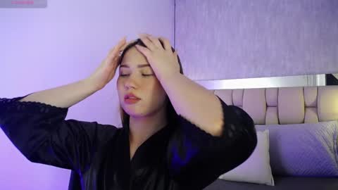 Snapshot of roxie_summers chatting on 02-21-25, 10:37 Roxie online show from 02-21-25, 10:37