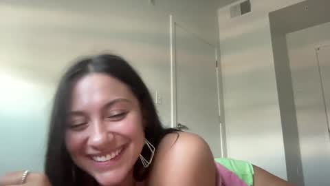 Snapshot of roxie_v chatting on 09-09-25, 06:51 Roxie online show from 09-09-25, 06:51