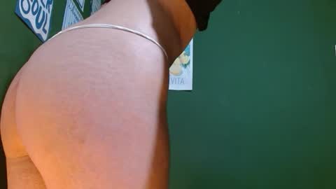 Snapshot of roxiehood chatting on 03-03-26, 01:56 Roxie online show from 03-03-26, 01:56