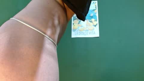 Snapshot of roxiehood chatting on 05-28-26, 01:36 Roxie online show from 05-28-26, 01:36