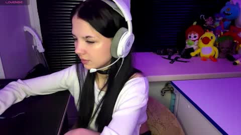 Hana online show from 10-21-25, 02:07