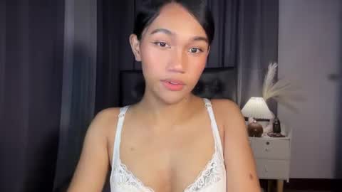 Snapshot of roxiethogersen chatting on 07-13-26, 12:08 roxiethogersen online show from 07-13-26, 12:08