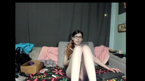 Snapshot of roxihazeleyes chatting on 02-03-25, 12:47 roxihazeleyes online show from 02-03-25, 12:47