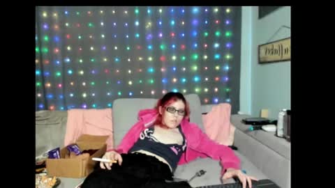 Snapshot of roxihazeleyes chatting on 02-27-25, 10:15 roxihazeleyes online show from 02-27-25, 10:15