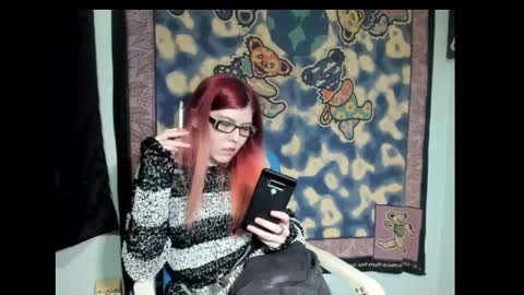 Snapshot of roxihazeleyes chatting on 03-06-25, 02:40 roxihazeleyes online show from 03-06-25, 02:40