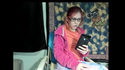 Snapshot of roxihazeleyes chatting on 03-10-25, 03:56 roxihazeleyes online show from 03-10-25, 03:56