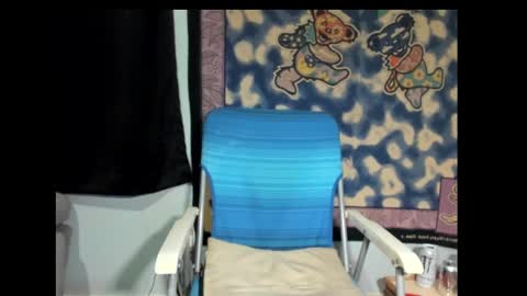 Snapshot of roxihazeleyes chatting on 03-11-25, 11:55 roxihazeleyes online show from 03-11-25, 11:55