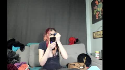 Snapshot of roxihazeleyes chatting on 09-14-25, 07:40 roxihazeleyes online show from 09-14-25, 07:40