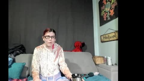 Snapshot of roxihazeleyes chatting on 09-21-25, 07:54 roxihazeleyes online show from 09-21-25, 07:54