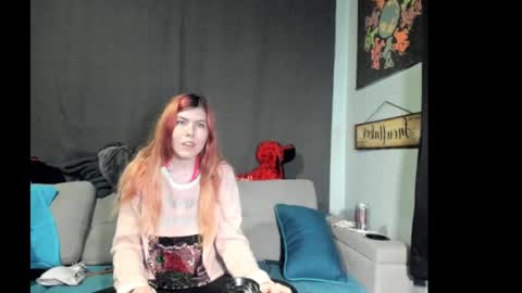 Snapshot of roxihazeleyes chatting on 10-02-25, 02:35 roxihazeleyes online show from 10-02-25, 02:35