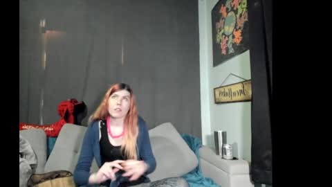 Snapshot of roxihazeleyes chatting on 10-05-25, 09:02 roxihazeleyes online show from 10-05-25, 09:02