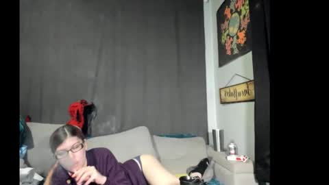 Snapshot of roxihazeleyes chatting on 10-13-25, 03:56 roxihazeleyes online show from 10-13-25, 03:56