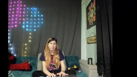 Snapshot of roxihazeleyes chatting on 12-01-25, 03:33 roxihazeleyes online show from 12-01-25, 03:33