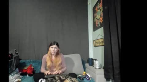 Snapshot of roxihazeleyes chatting on 12-02-25, 05:02 roxihazeleyes online show from 12-02-25, 05:02