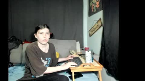 roxihazeleyes online show from 05-07-26, 09:47